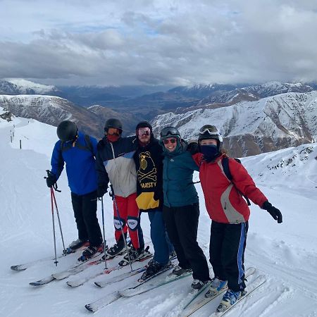 Wanaka Backpackers Bothy 호스텔 외부 사진